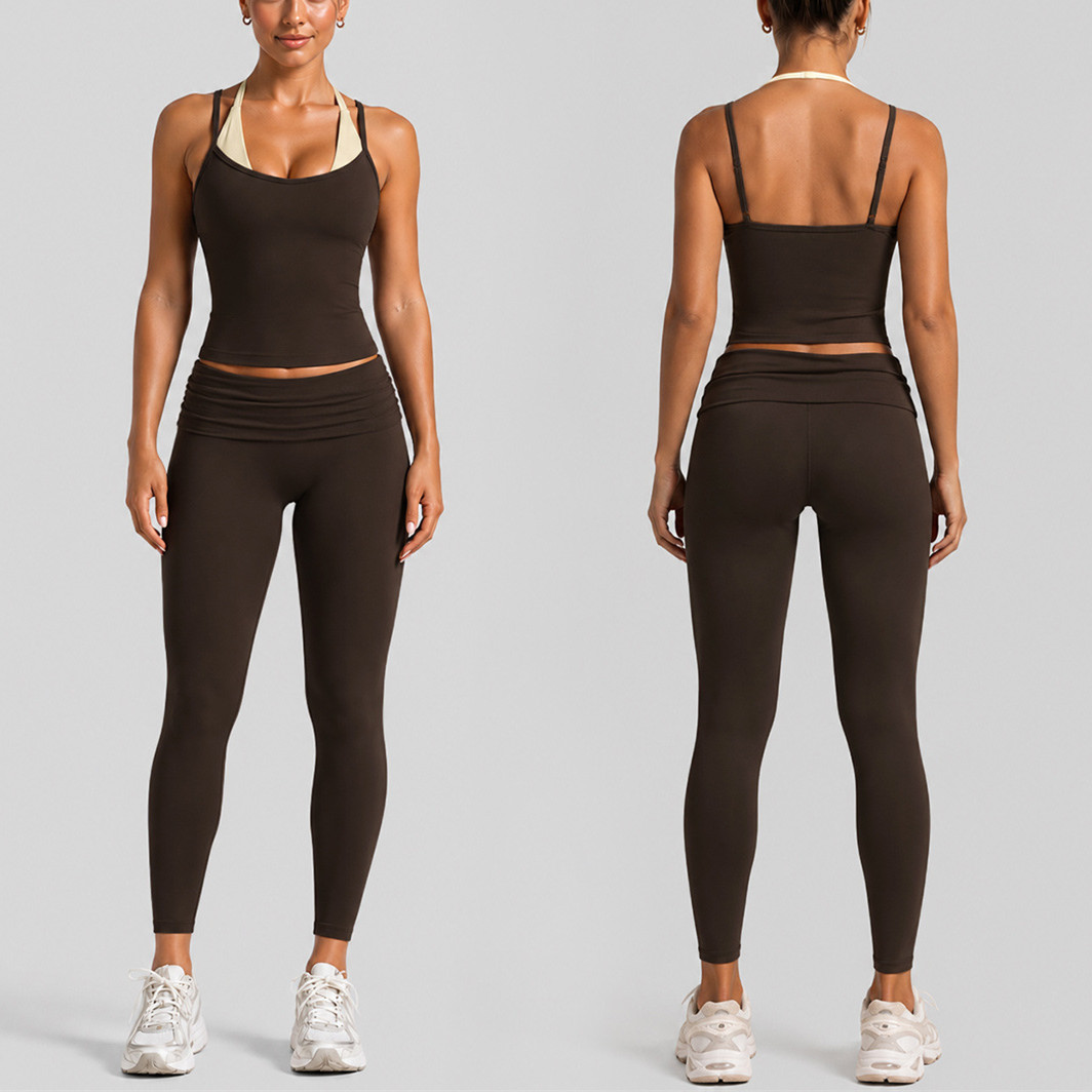 パッド入り レディース ドット柄 ホルターネック ダブルスト - Sports Bra Racerback のレビューと価格